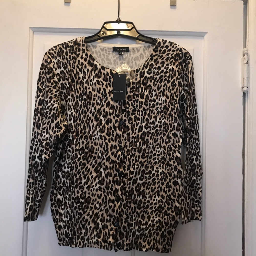 Super cute leopard print by cardigan - Brand Verve XL